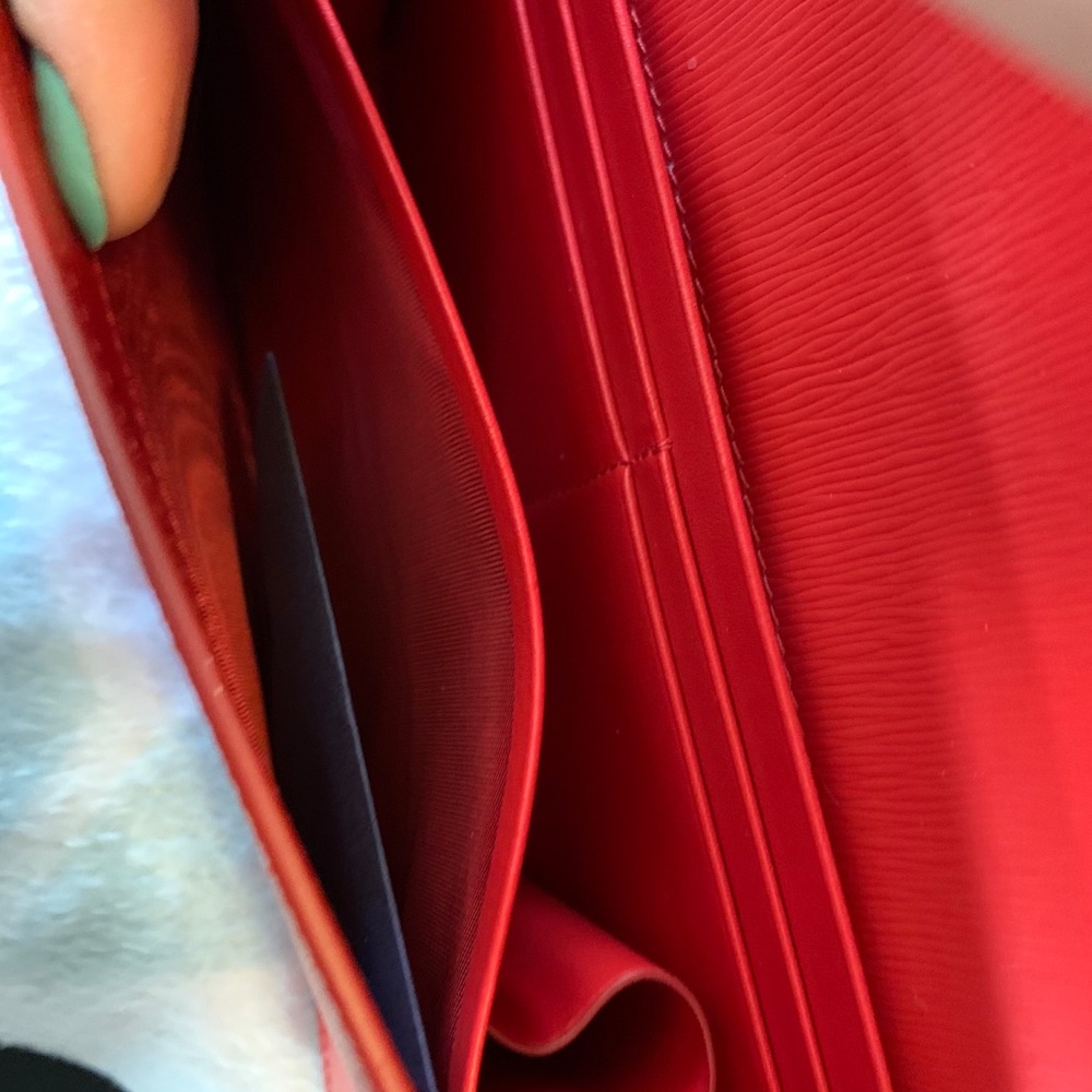 Prada Crossbody - Picture 6 of 8